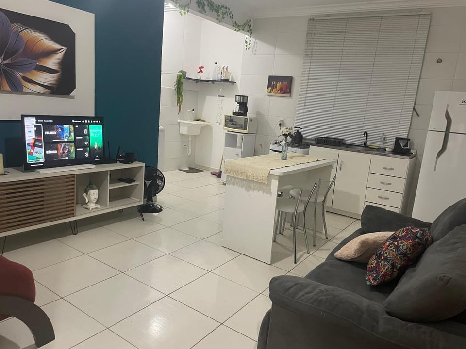 Apto de 2 dorm. a 400m do mar. Apartment in Florianopolis