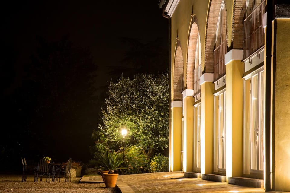 Facade/entrance, Night
