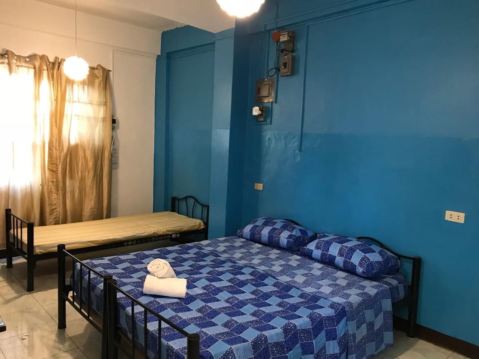 Aladino Hostel Vacation rental in Calabarzon