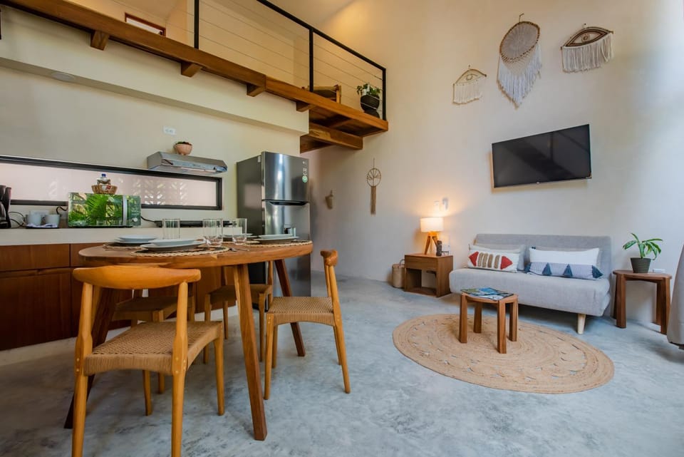 TV and multimedia, Kitchen or kitchenette, Living room, Dining area