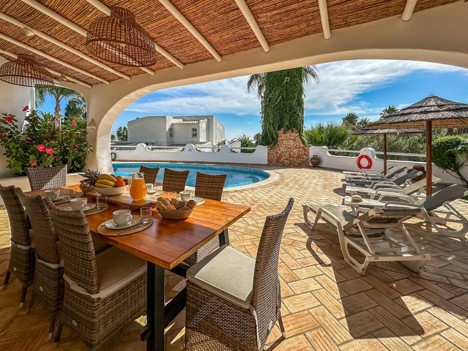 Patio, Day, View (from property/room), Balcony/Terrace, Living room, Seating area, Dining area, Pool view, Swimming pool, sunbed