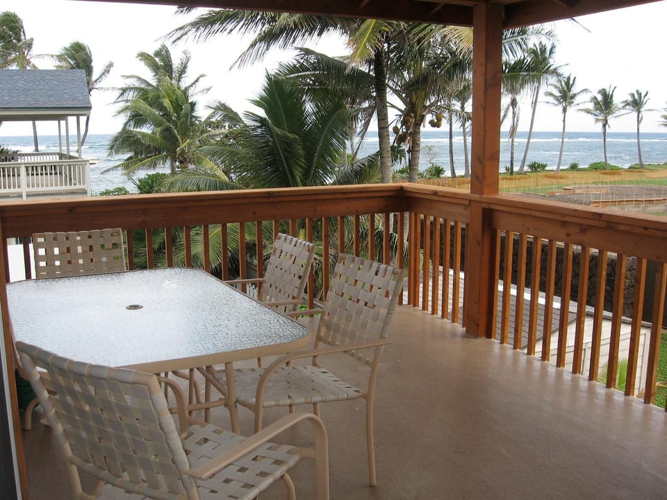 Itʻs All About the Beach House in Hauula