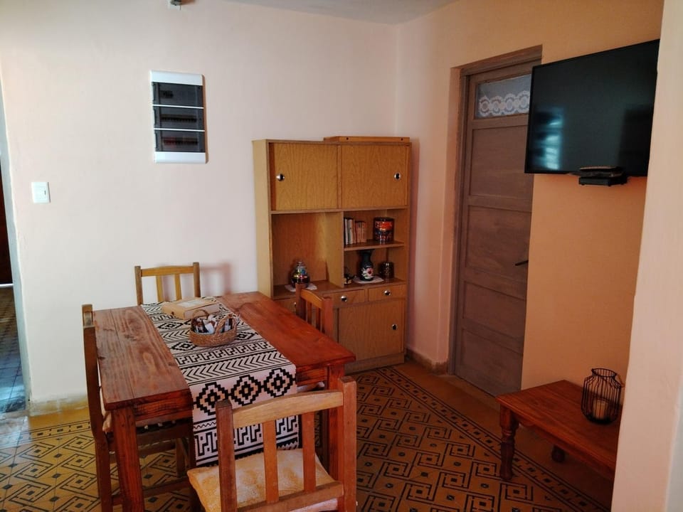 TV and multimedia, Living room, Dining area