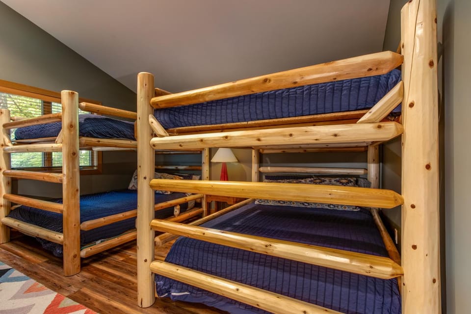Bed, Bedroom, bunk bed