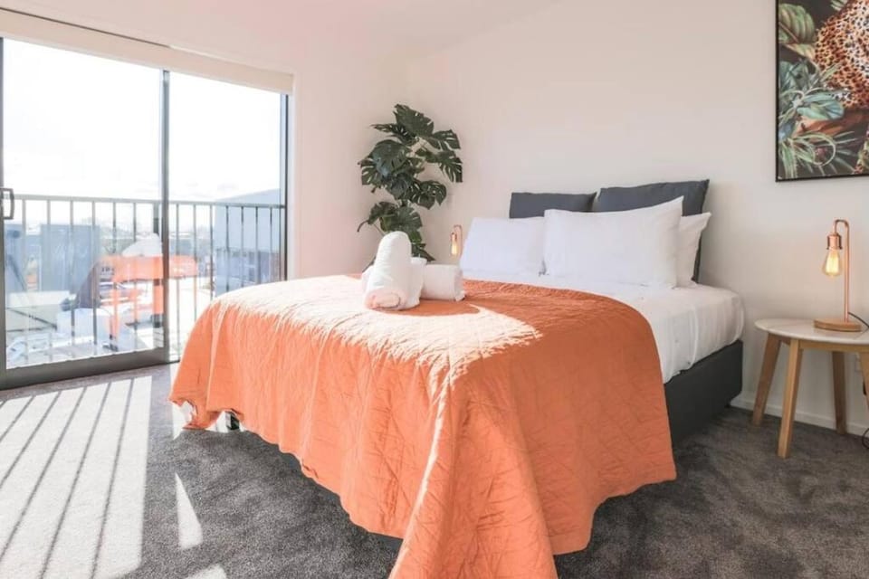CBD with Style and Luxury - Free Parking House in Christchurch