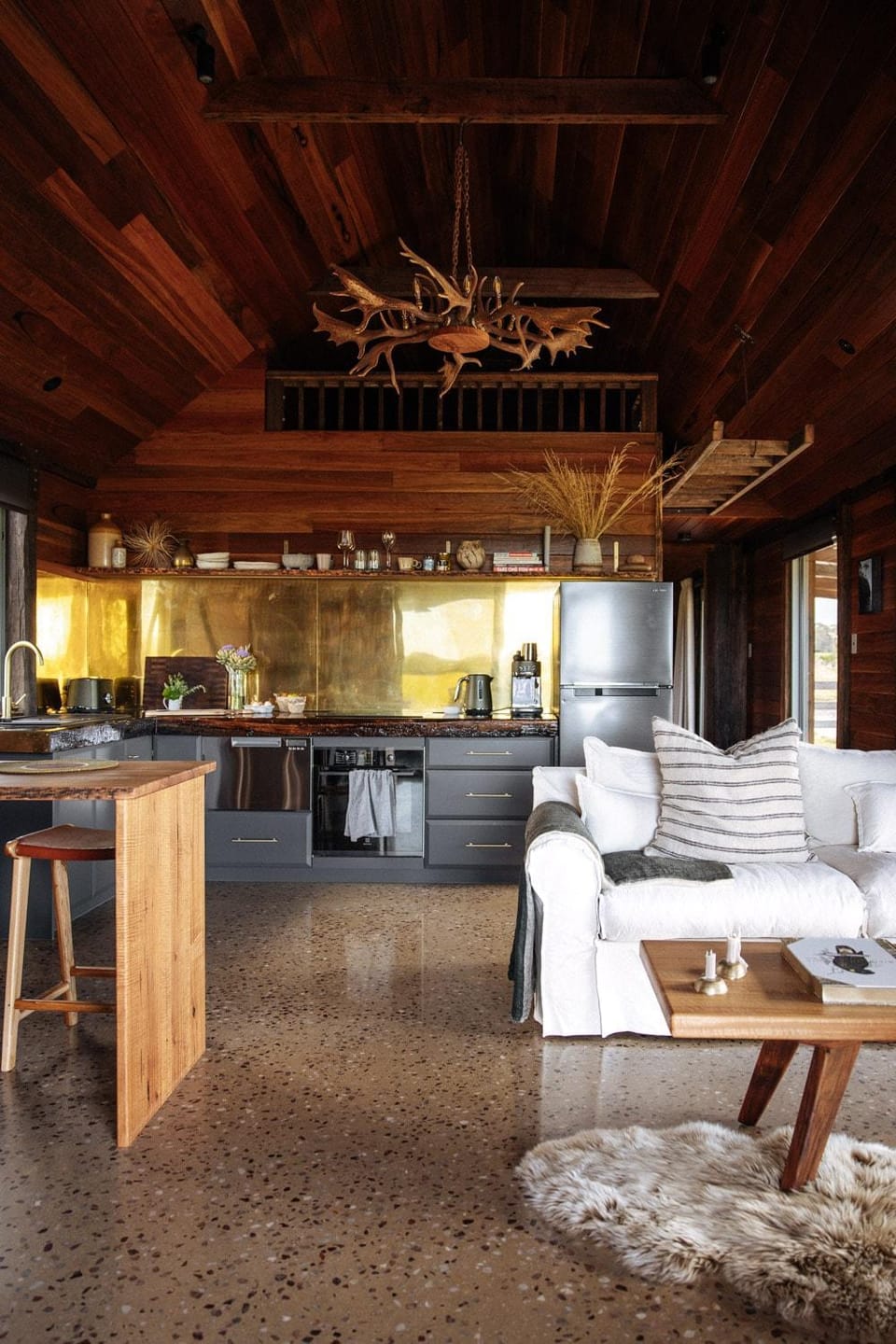 Kitchen or kitchenette, Living room