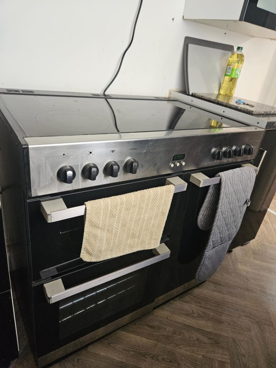 Contractors Corporate Charress House, 6 Bedrooms House in Bassetlaw District