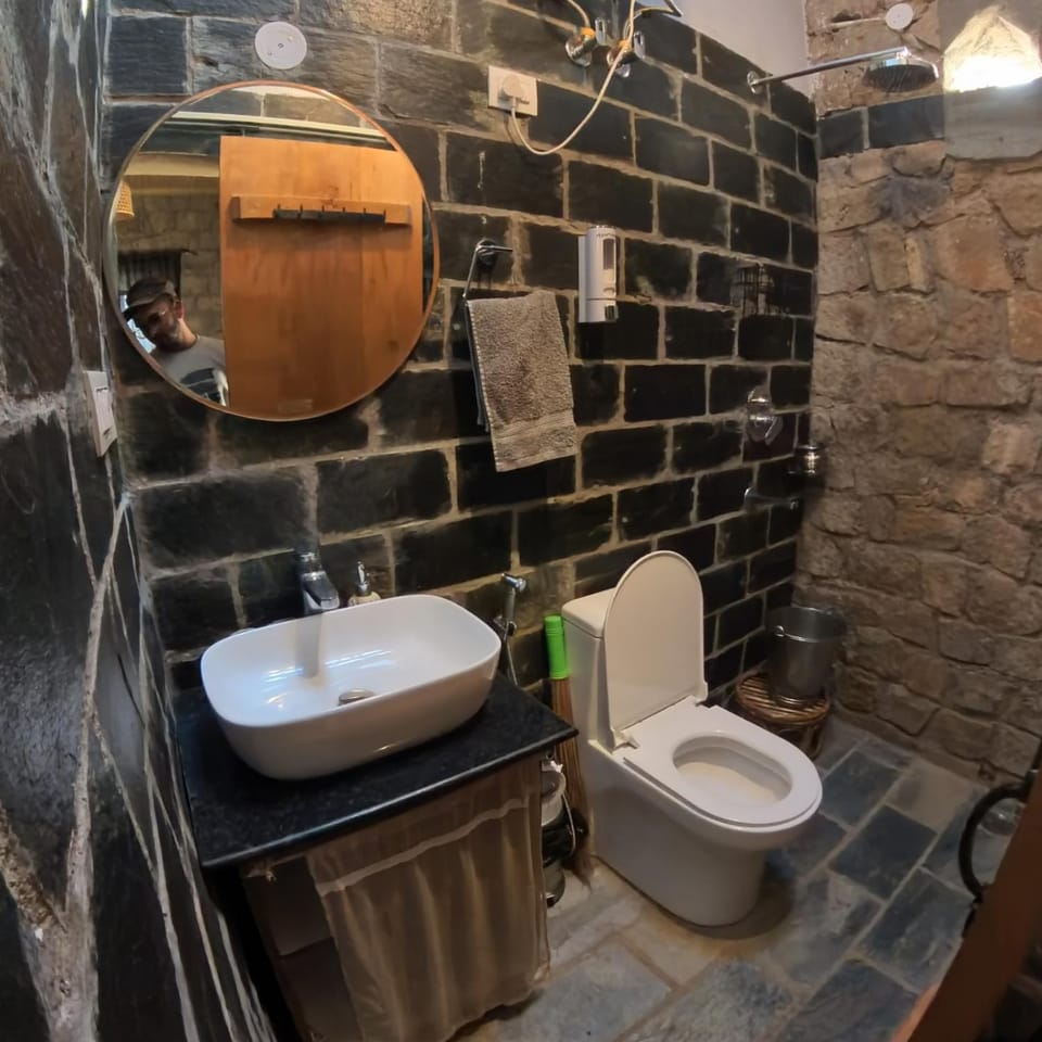 Toilet, Bathroom