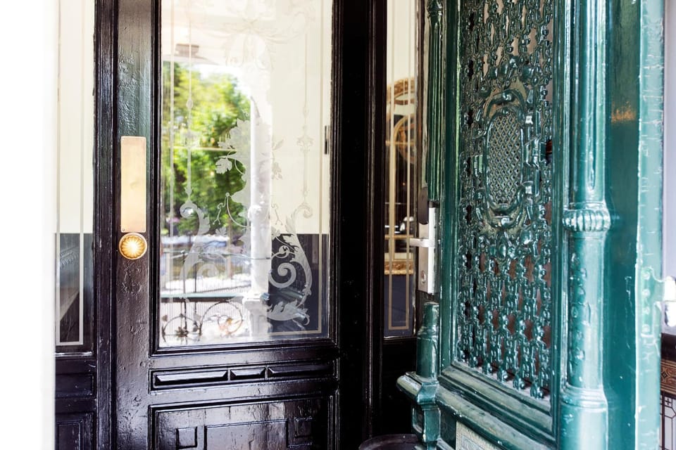 Facade/entrance, Decorative detail