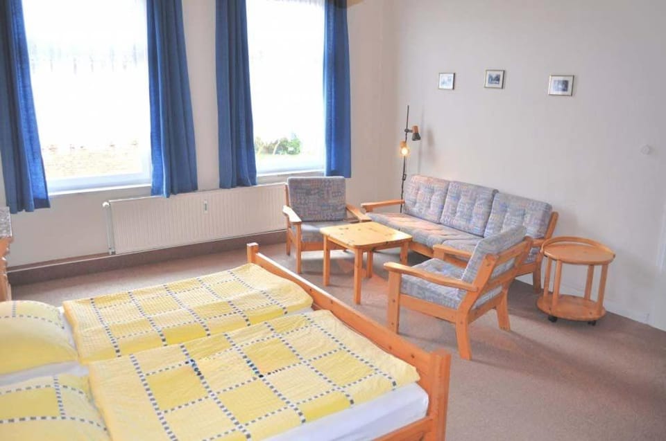 Hof Kröger Ferienwohnung Nr 03 Apartment in Lubeck