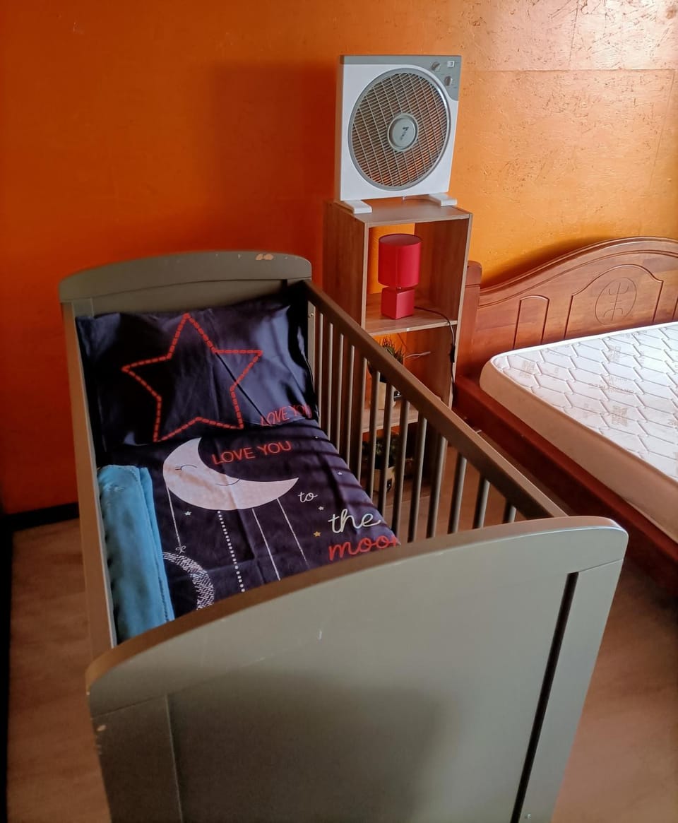 cot