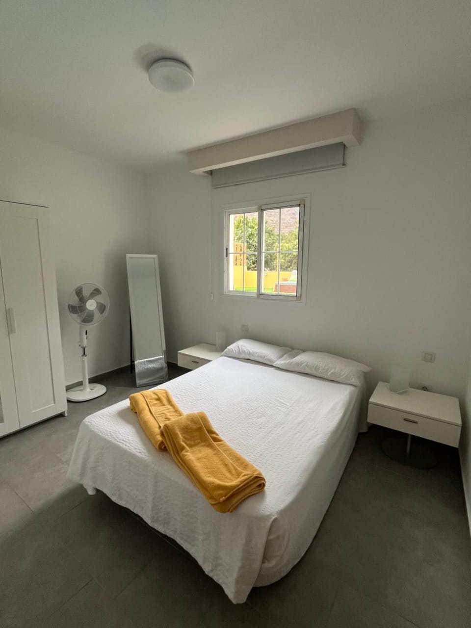 Bed, Photo of the whole room, Bedroom, towels, wardrobe