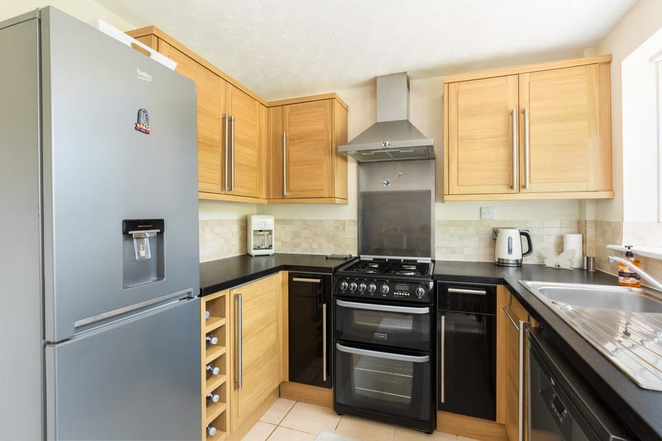 Coffee/tea facilities, Kitchen or kitchenette, dishwasher, pet friendly, stove