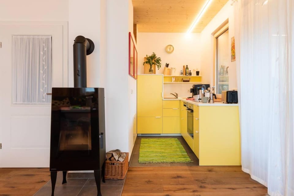 Kitchen or kitchenette, pet friendly
