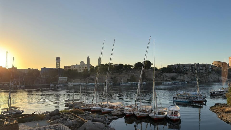 Nearby landmark, Natural landscape, River view, Sunrise