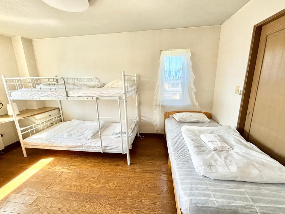 bunk bed
