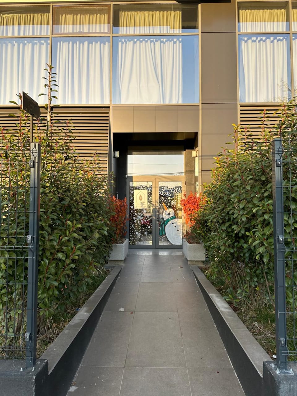 Property building, Facade/entrance