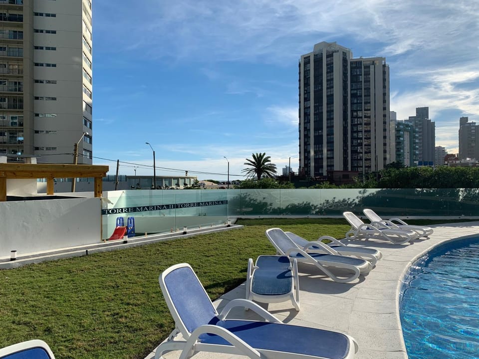 Swimming pool, sunbed