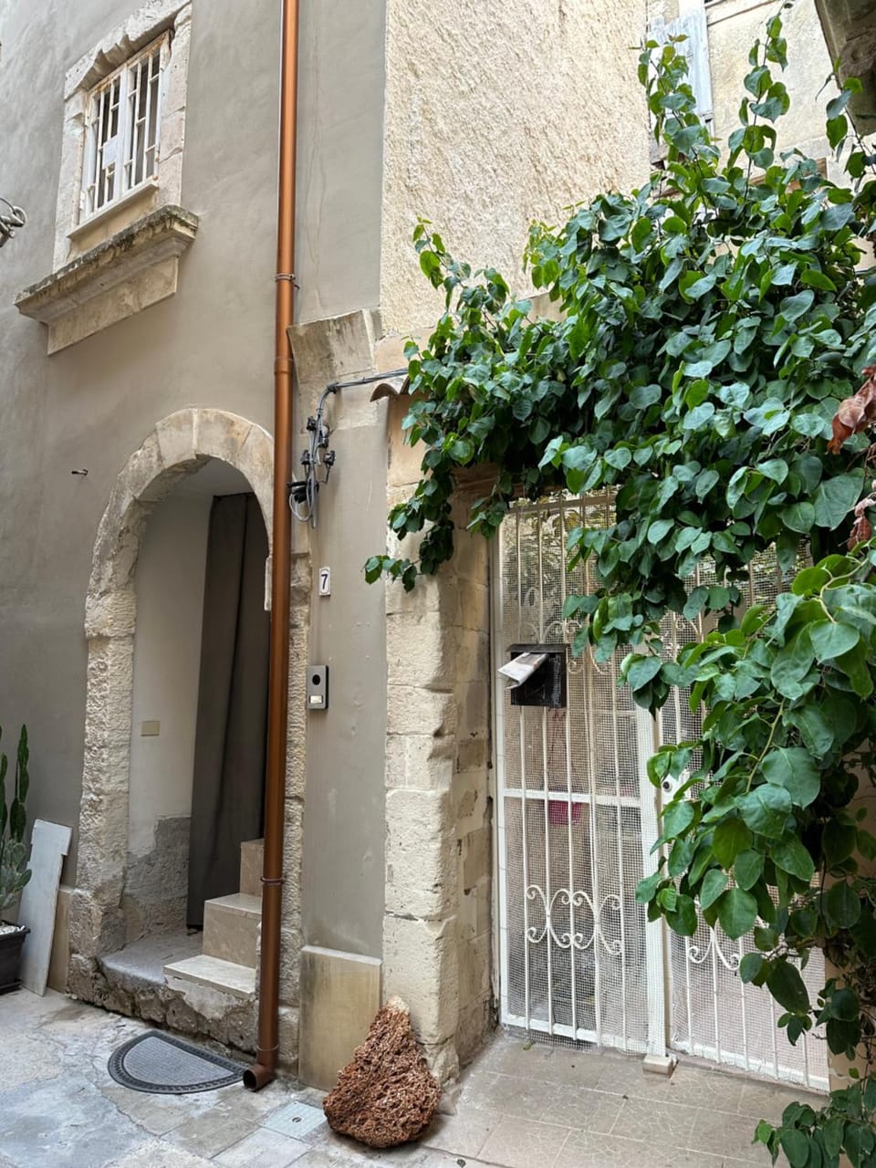 Suite Moen Ortigia Apartment in Syracuse