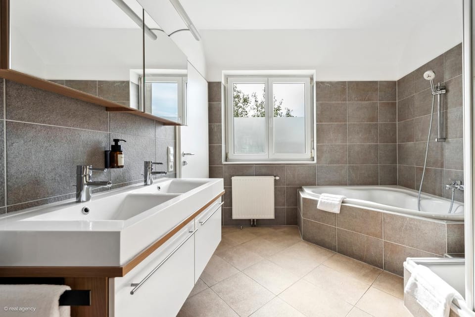 Shower, Bathroom, Bath