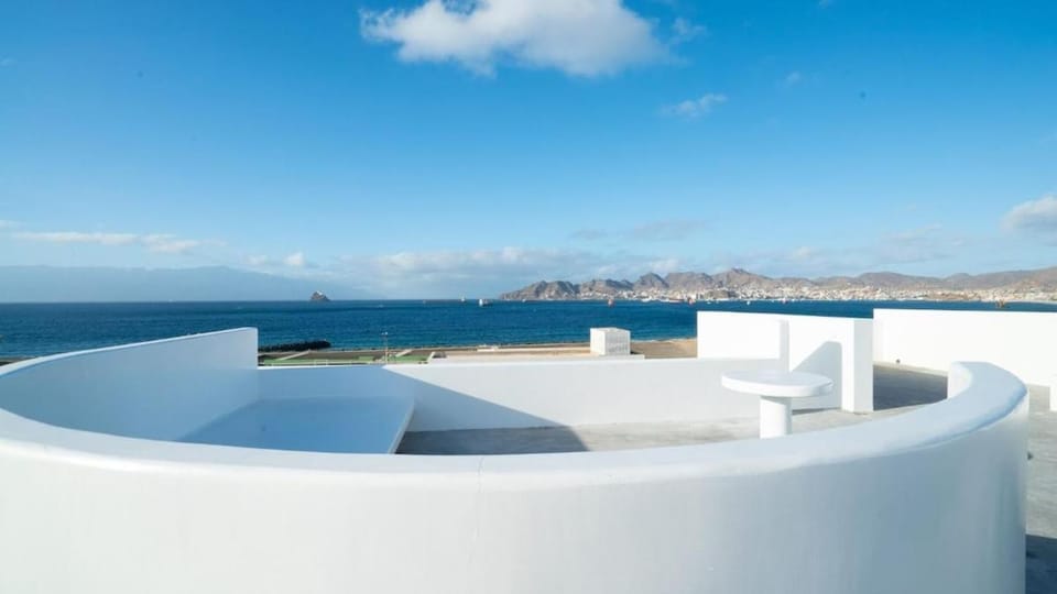 View (from property/room), Balcony/Terrace, Mountain view