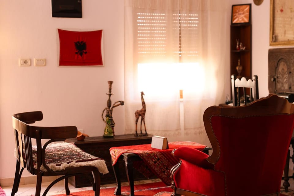FlagNest Residence - Vintage Comfort Apartments Apartment in Tirana