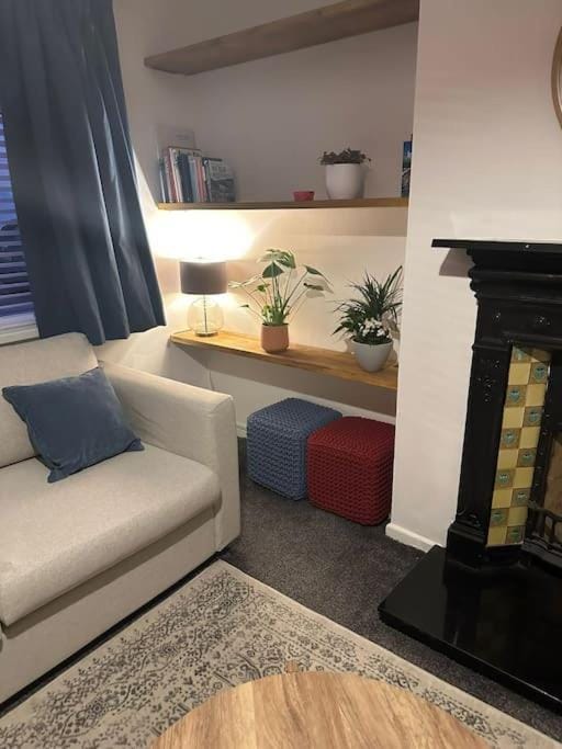 Revamped Holywood town centre house Apartment in Belfast