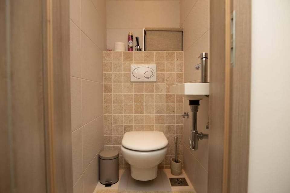 Martonfalvi Penthouse w Jacuzzi Apartment in Hungary