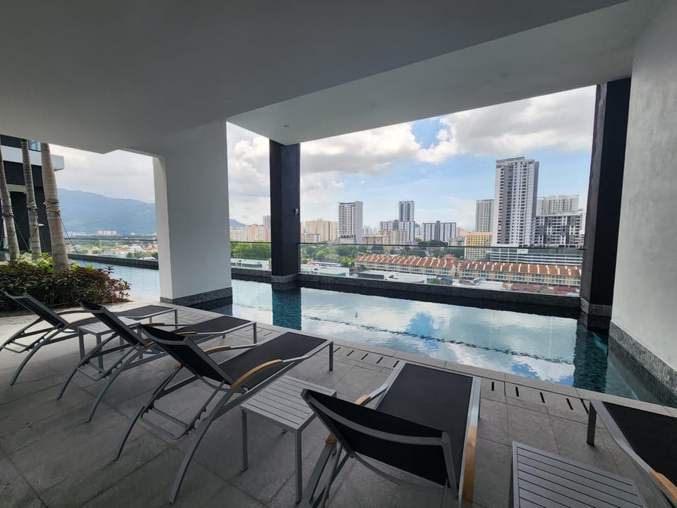 Day, Natural landscape, View (from property/room), Balcony/Terrace, Living room, Seating area, City view, Pool view, Swimming pool, sunbed