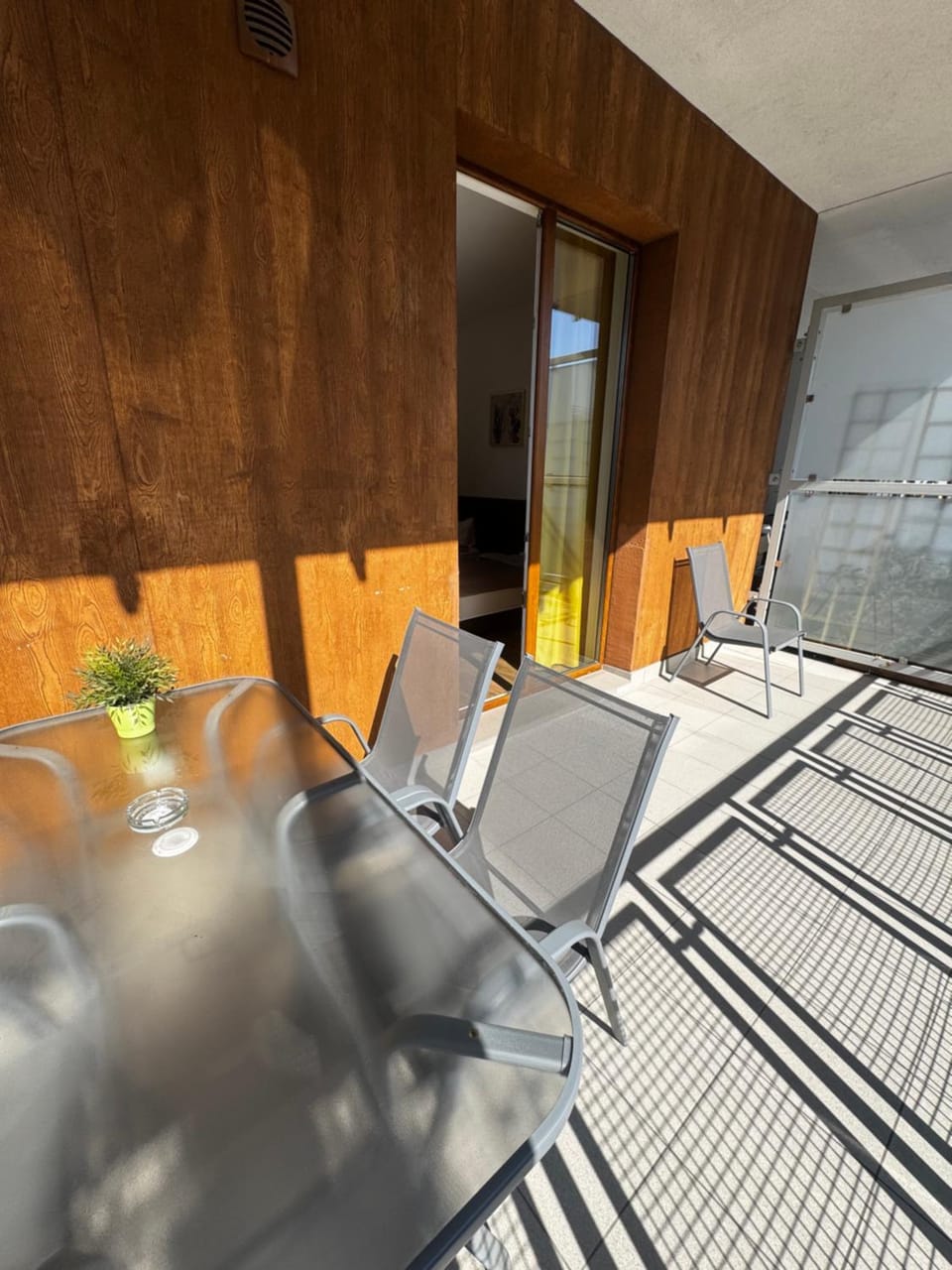 Geodezyjna'70 Cozy Rooms P1 Apartment in Warsaw