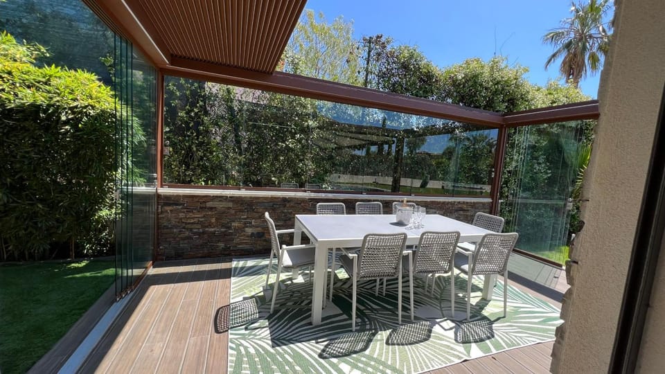 Patio, Balcony/Terrace, Dining area, Garden view