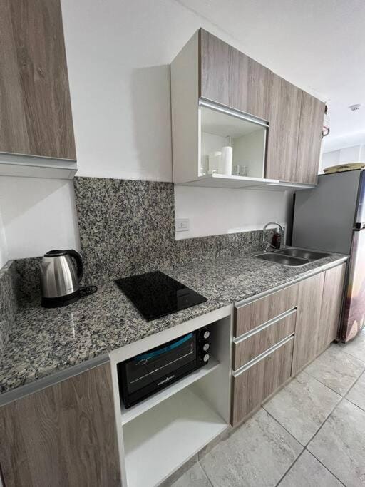 DEPARTAMENTo EN COMPLEJO RESIDENCIAL CON COCHERA Apartment in Resistencia