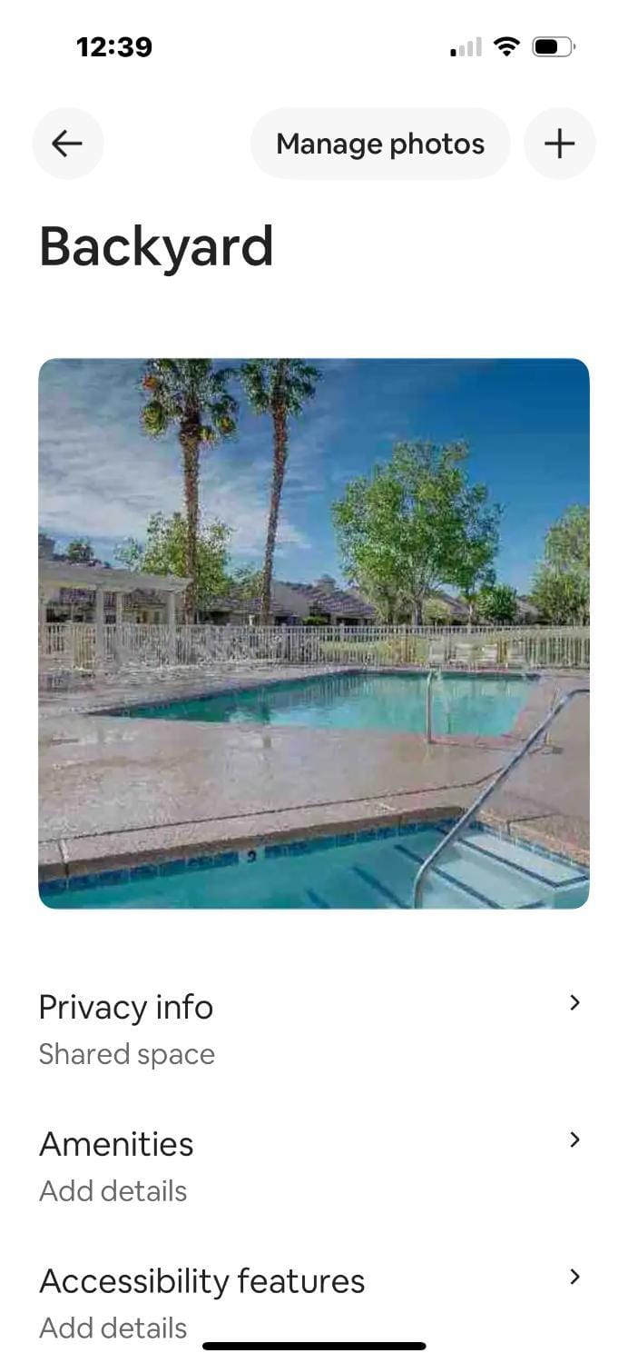 Luxurious fairway condo resort country club House in Palm Desert