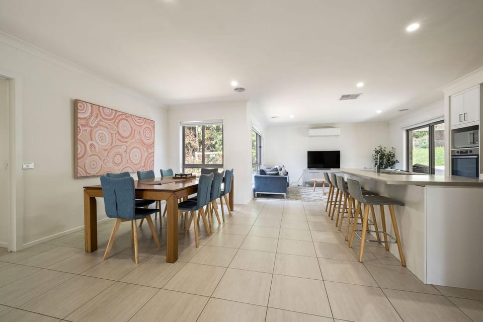 Mountain Bike Haven House in Bright