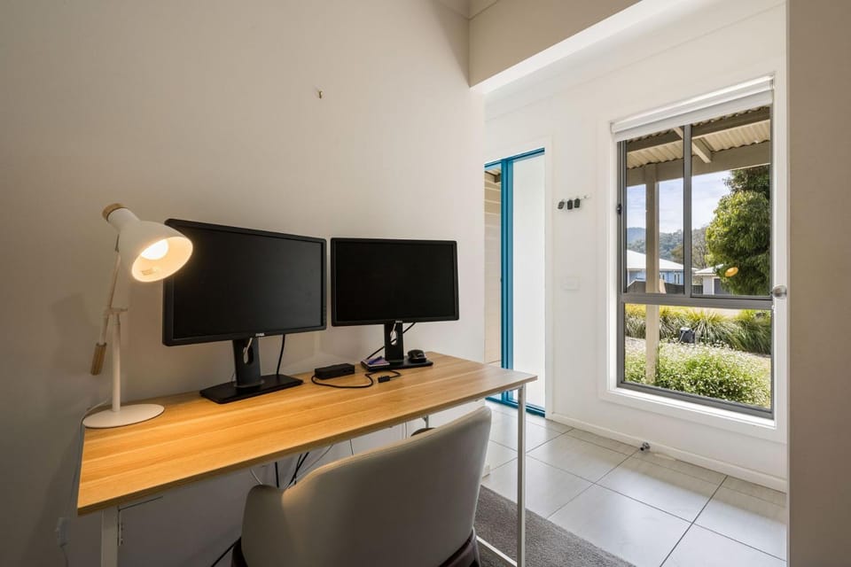 Mountain Bike Haven House in Bright
