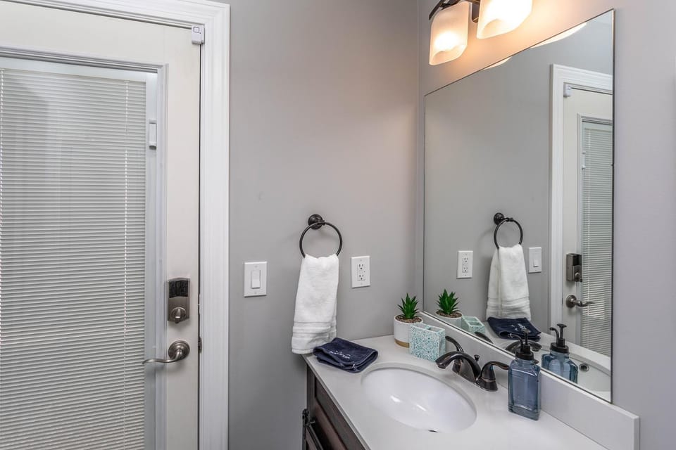 Havasu Viejo - Pool, Spa, Game Room, Fire Pit Apartment in Lake Havasu City