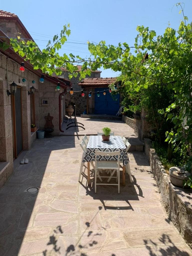 Inner courtyard view