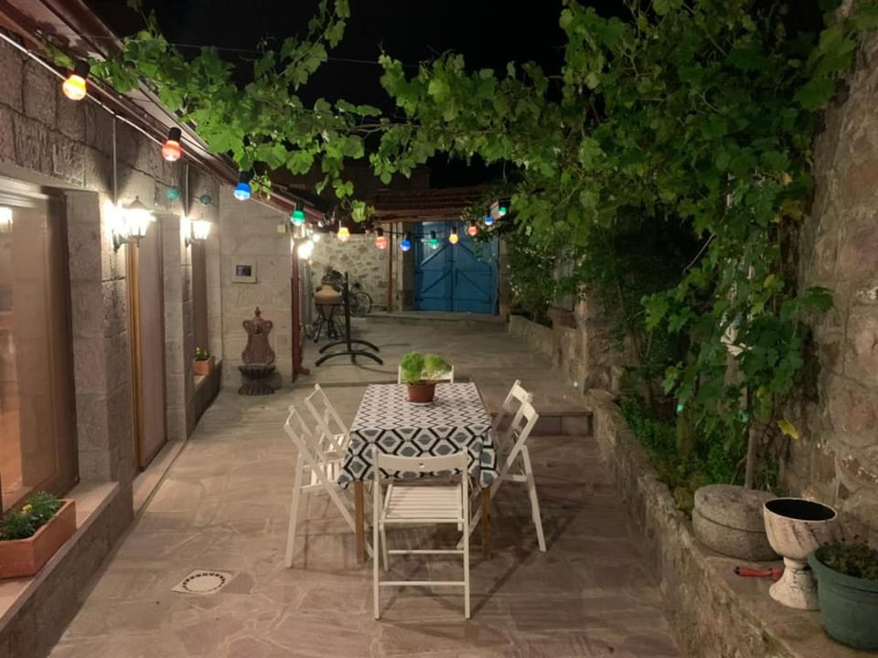 Inner courtyard view