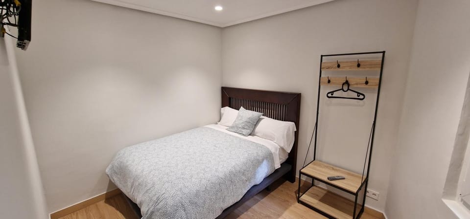 Bed, Photo of the whole room, Bedroom, wardrobe