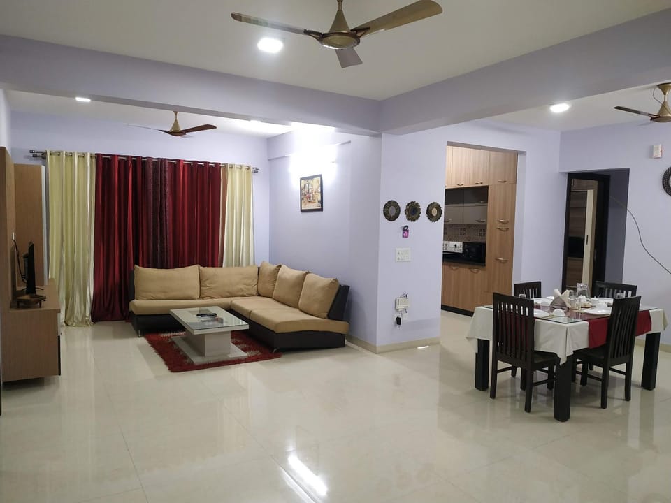 3Bhk Service Apartment with Kitchen Manyata tech Park Hebbal Apartment in Bengaluru
