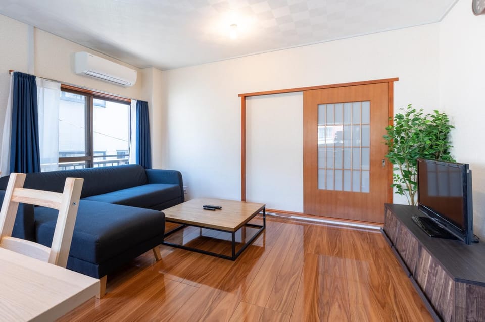 TV and multimedia, Living room, Dining area