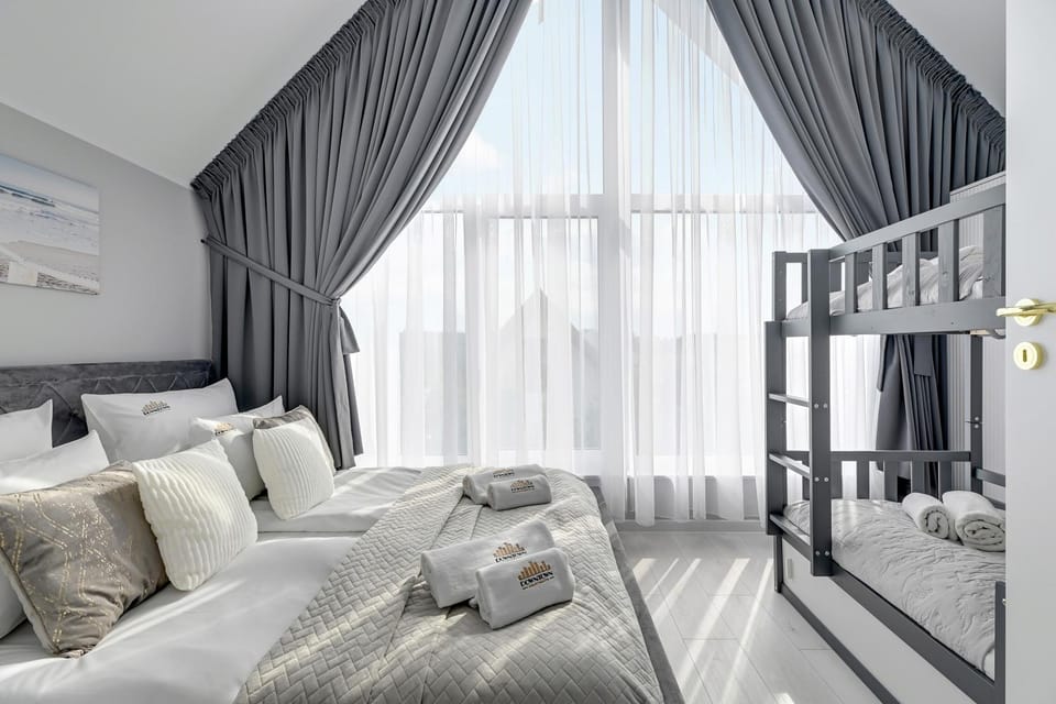 Bed, Photo of the whole room, Bedroom, bunk bed