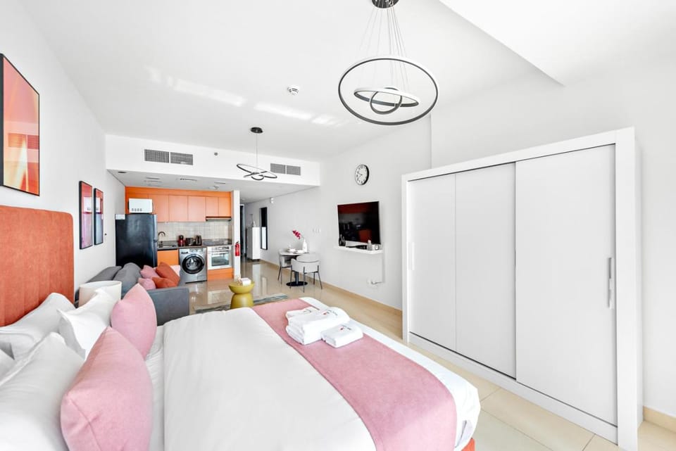 StoneTree - Modern Stylish Studio in JLT Apartment in Dubai