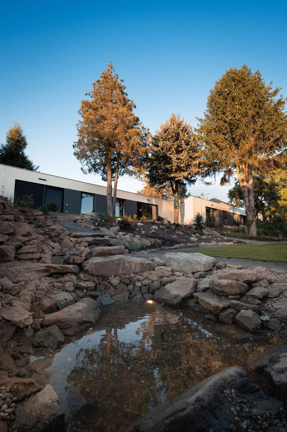 Garden, Lake view