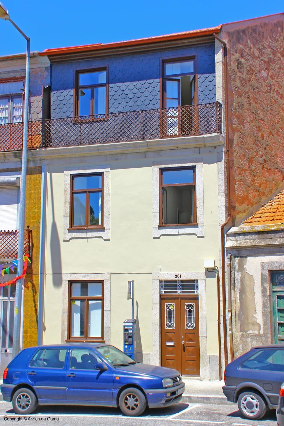 Facade/entrance