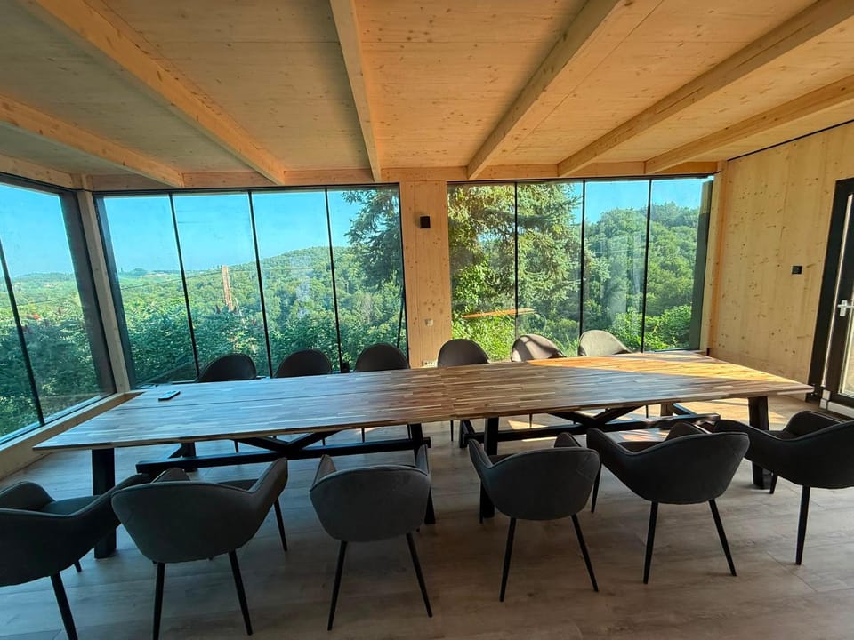 Ferienhaus Maximilian, Ideal für Gruppen & Familien mit eigenem Weinverkostungshaus Apartment in Styria