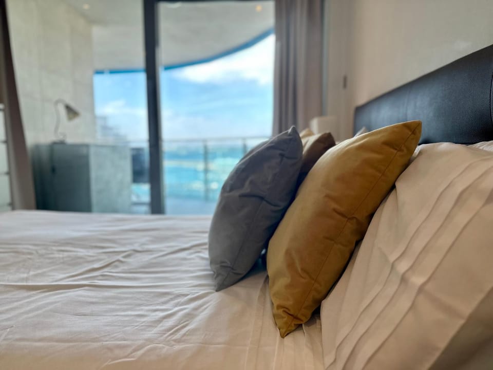 Bed, View (from property/room), Bedroom, Sea view