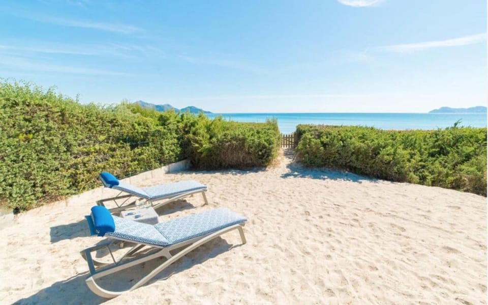 Spring, Day, Natural landscape, Beach, Sea view, sunbed