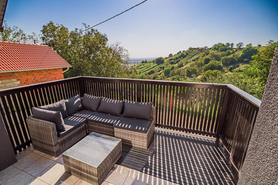 Day, Natural landscape, View (from property/room), Balcony/Terrace, Seating area