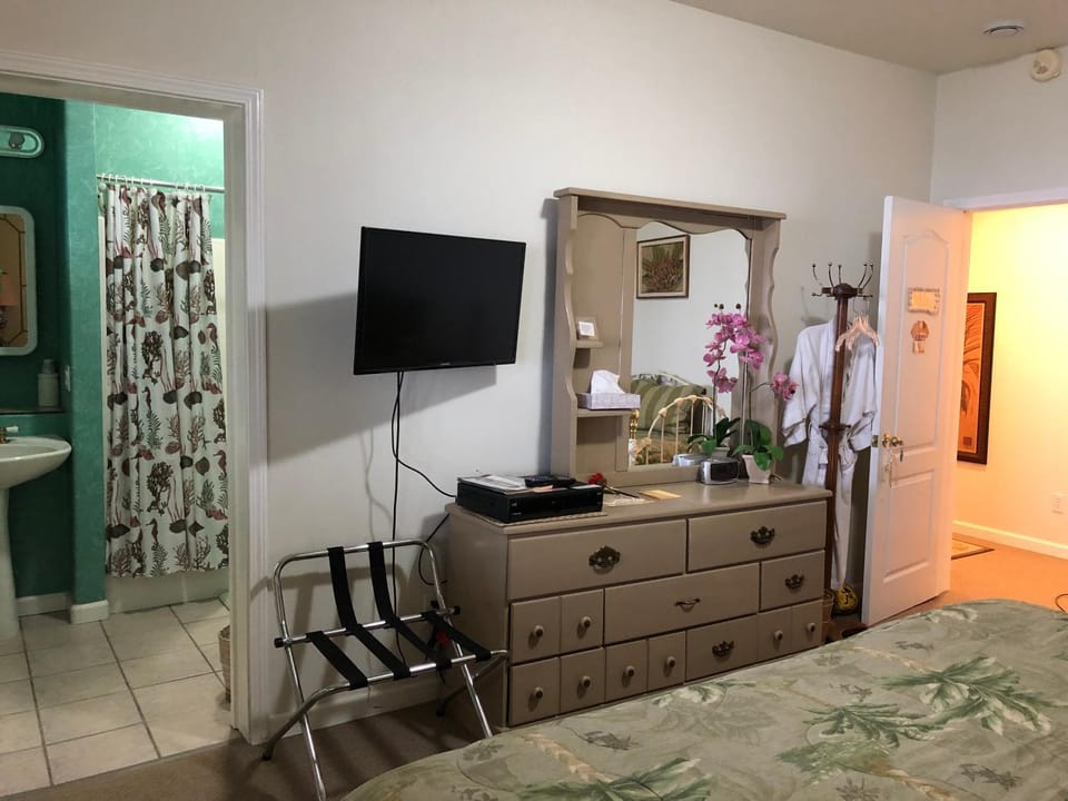 Shower, Bed, Bathroom, Bedroom